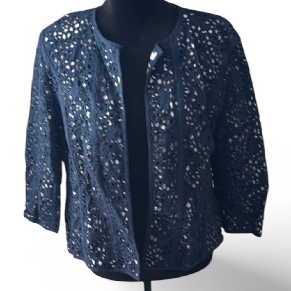 Chico’s blue cotton eyelet linen overlay cutout blazer open front 3/4 sleeve L